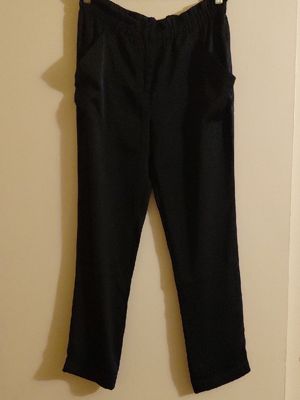 BCBGMaxAzria Black Straight-Leg Elastic Waist Pants. Color Navy Blue.